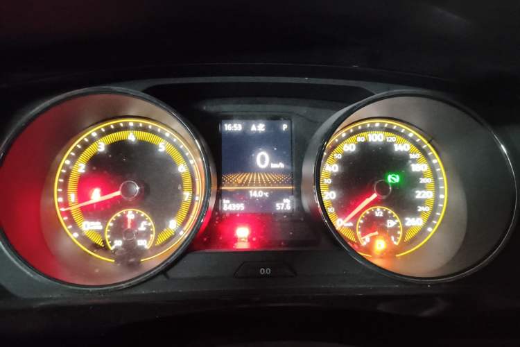 Used Volkswagen Tiguan L 2019 Revised 330TSI Automatic Two-Wheel Drive Smart & Luxury Edition China VI Standard Instrument Cluster