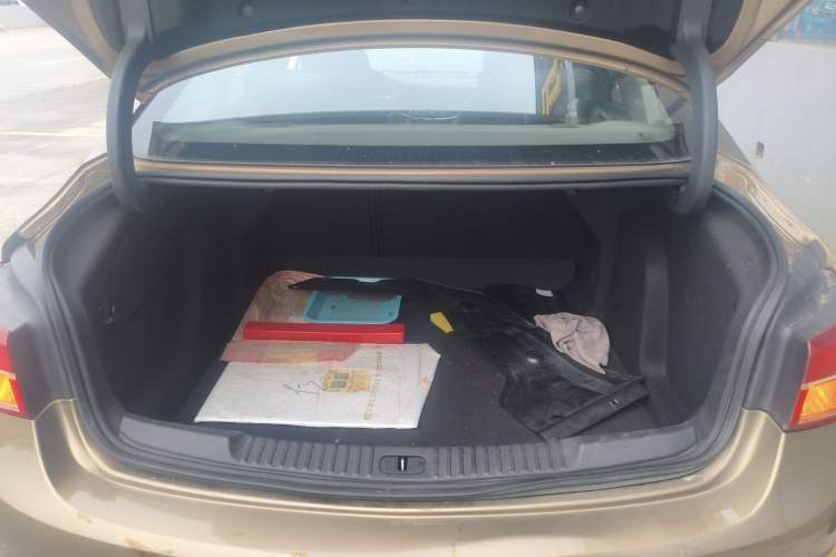 Used Buick Verano 2015 Sedan 15S Automatic Leading Model Trunk