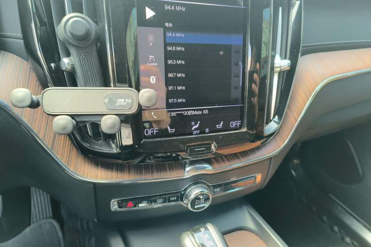 Used Volvo XC60 2021 T5 4x4 Smart Luxury Edition