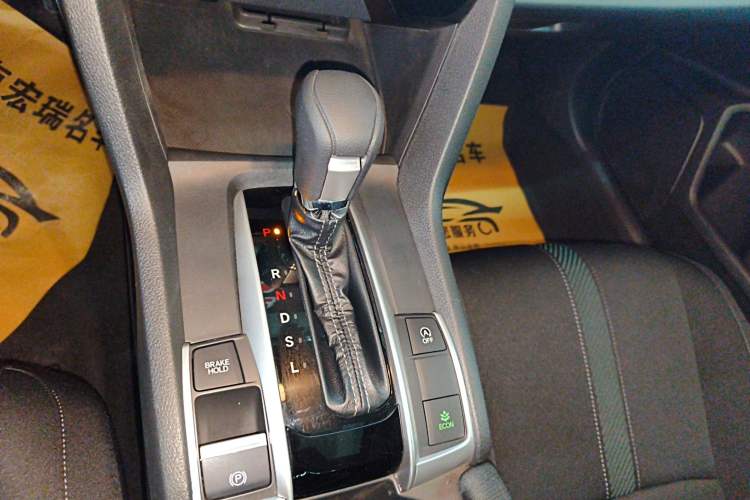 Used Honda Civic 2016 220TURBO CVT Luxury Edition
