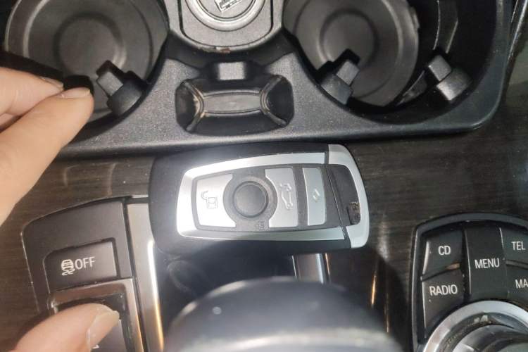 Used BMW 5 Series 2012 535Li Leading Model