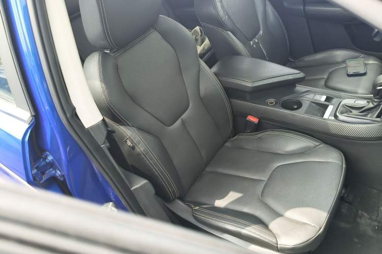 Used JMC Yusheng S330 2016 1.5L GTDi Automatic Two-Wheel Drive Fashion Edition Right Front Seat