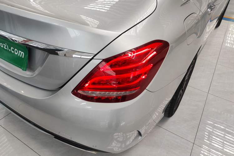 Used Mercedes-Benz C-Class 2015 Revised C 200 L Sport Edition Right Rear Taillight