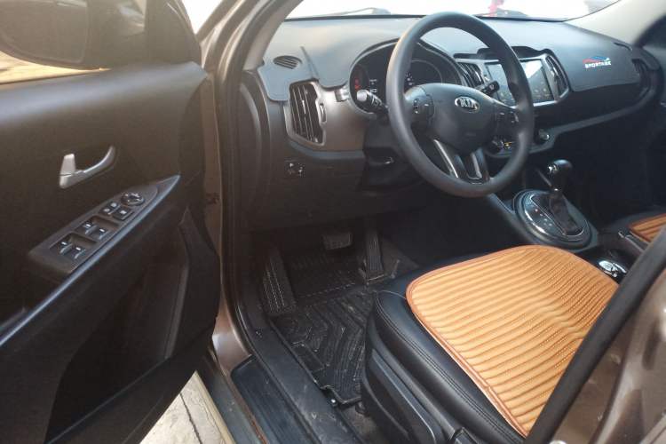 Used Kia Sportage R 2015 2.0L Automatic Two-Wheel Drive GL
