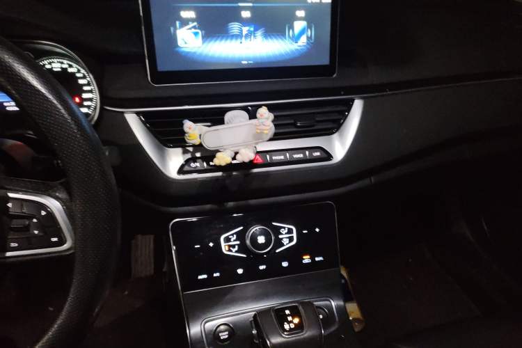 Used Hongqi H5 2022 Classic Model Facelift 1.5T DCT Qiyun Edition
