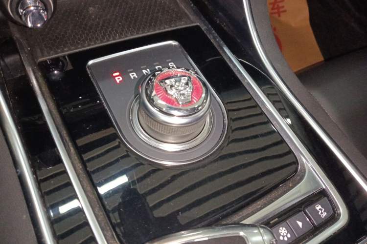 Used Jaguar XEL 2019 2.0T 200 PS Luxury Edition
