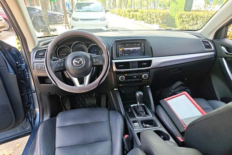 Used Mazda CX-5 2015 2.0L Automatic 4x4 Luxury Edition
