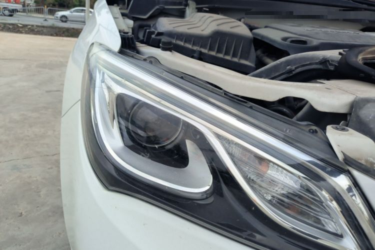 Used Buick GT 2017 15N Automatic Entry-Level Trim Right Front Headlight