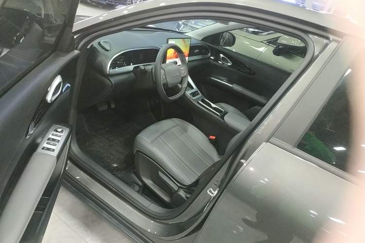 Used Geely Galaxy Geome 2025 310km Dream Edition Driver Seat