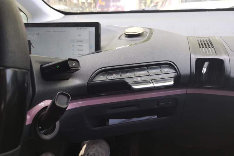 Used Baojun E300 2020 Starry Intelligence Edition
