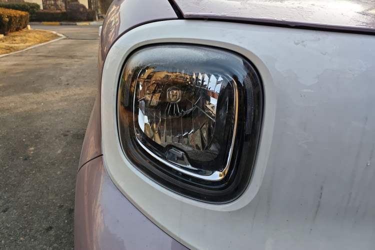 Used Bestune Pony 2026 Model 222km Cute Horse Plus Right Front Headlight