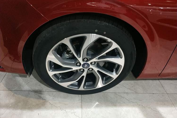 Used Ford Mondeo 2025 2.0T EcoBoost Ultimate Edition