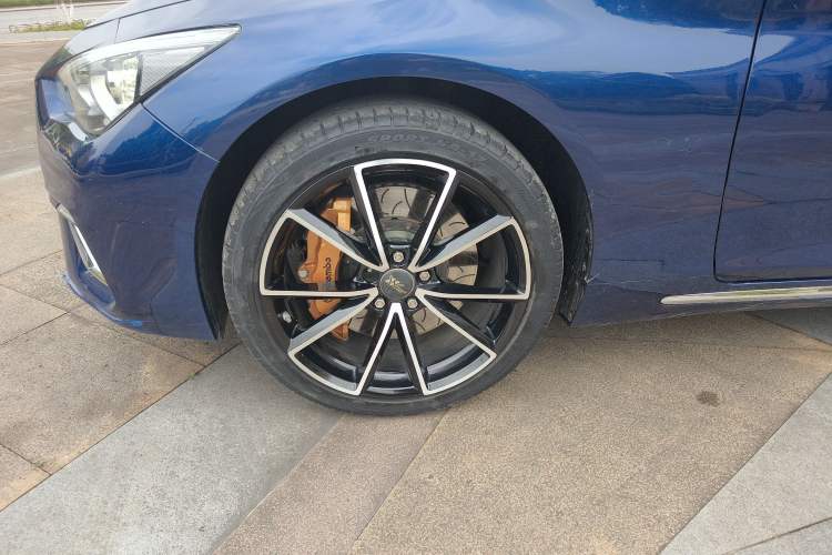 Used Infiniti Q50L 2018 2.0T Enjoyment Version China VI Standard