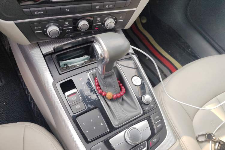 Used Audi A6L 2012 TFSI Standard Model Gear Lever