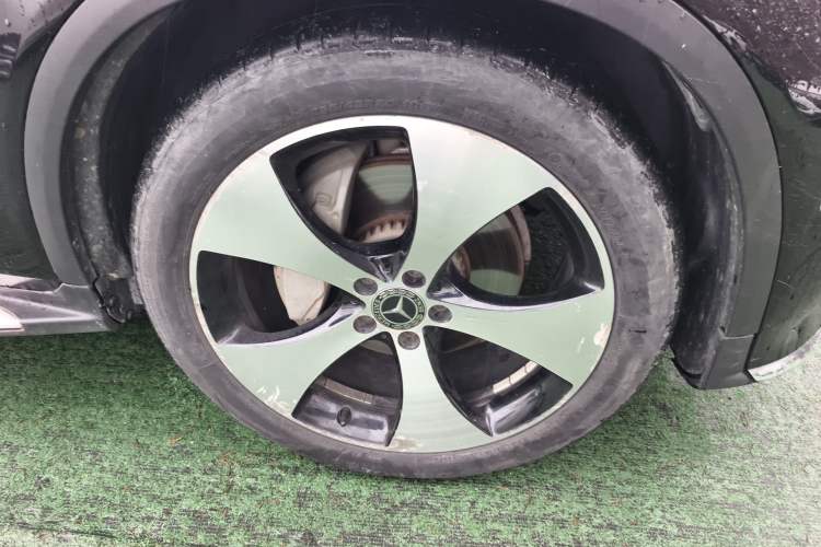 Used Mercedes-Benz GLC 2018 Refreshed GLC 300 4MATIC Dynamic Edition
