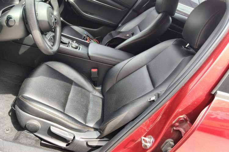 Used Mazda 3 Axela 2020 1.5L Automatic Zhiyue Sunroof Version Left Front Seat