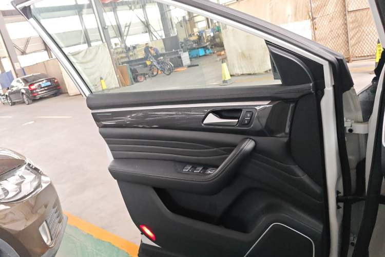 Used Dongfeng Fengon ix7 2020 2.0 TGDI Automatic Two-Wheel Drive Urban Luxury Edition