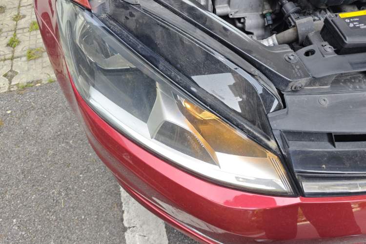 Used Volkswagen Golf 2014 1.6L Automatic Fashion Model Right Front Headlight