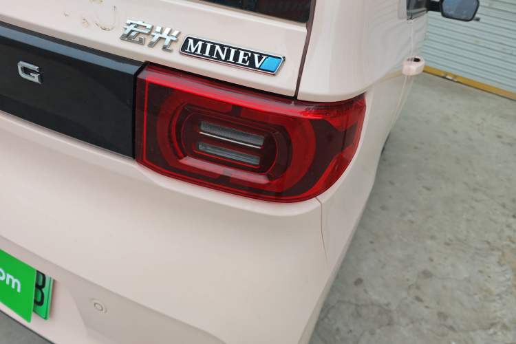 Used Wuling Hongguang MINIEV 2022 Macaron Fashion Model Lithium Iron Phosphate
