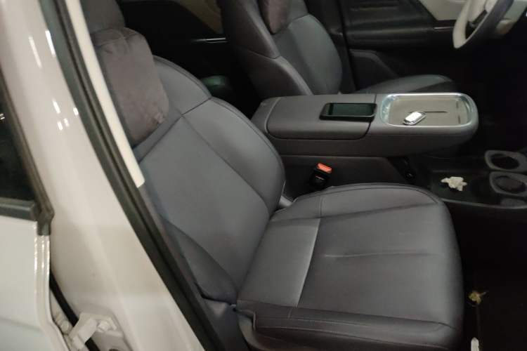 Used Leapmotor B10 2025 510 Joyful Edition Right Front Seat