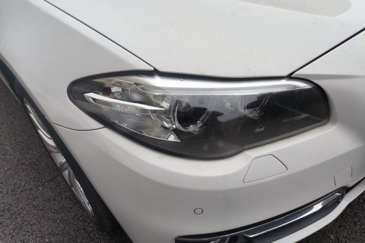 Used BMW 5 Series 2014 525Li Luxury Design Package
