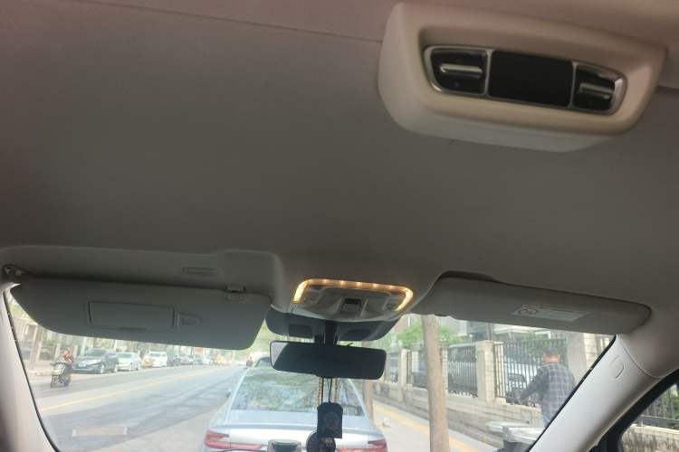 Used Mercedes-Benz V-Class 2022 V 260 L Long-wheelbase Luxury Edition
