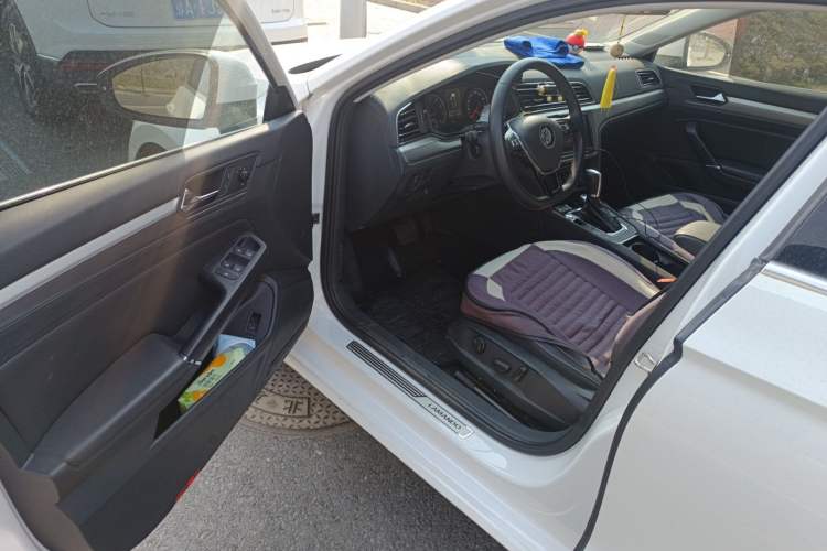 Used Volkswagen Lamando 2019 280TSI DSG Comfort Edition China VI standard
