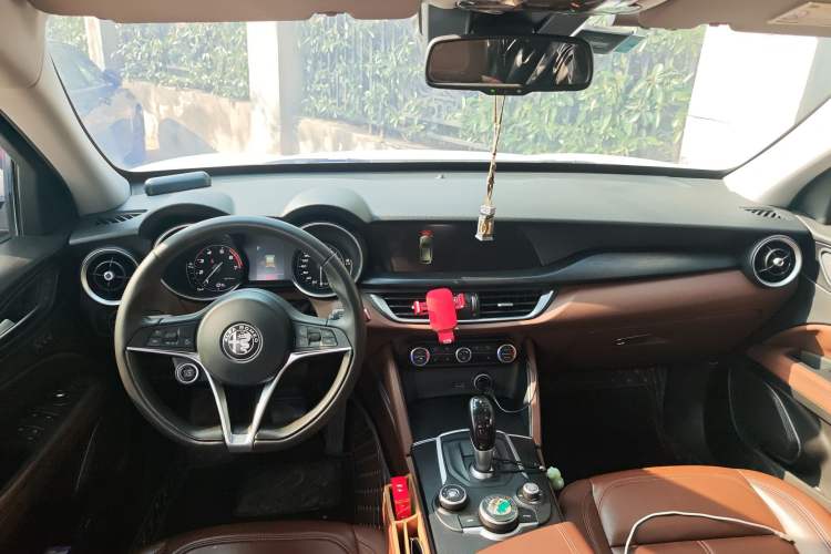 Used Alfa Romeo Stelvio 2017 2.0T 200HP Elite Edition