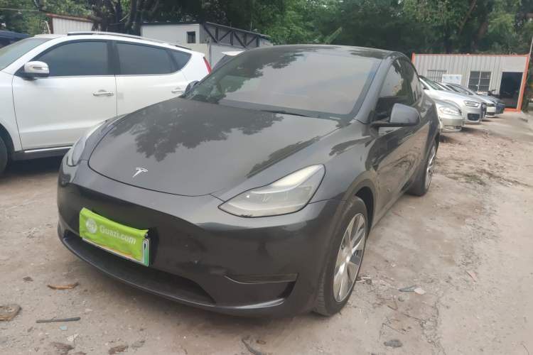 Used Tesla Model Y 2022 Long-Range All-Wheel-Drive Version