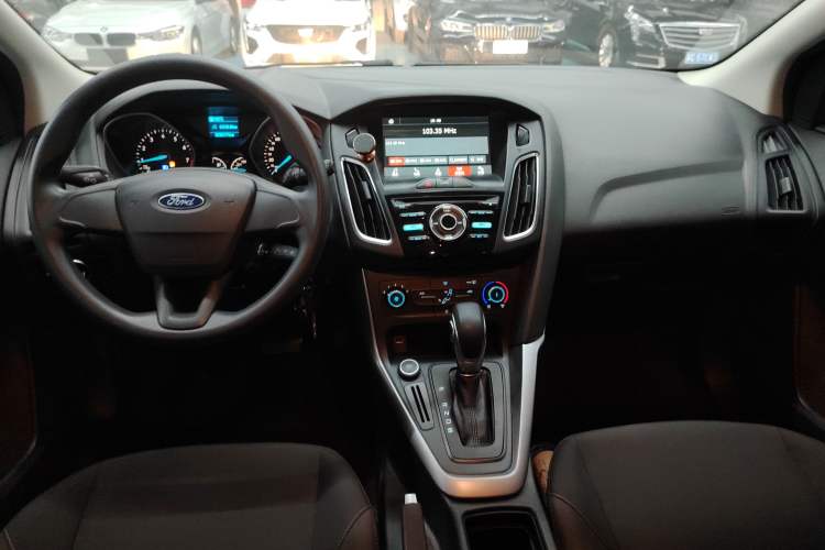 Used Ford Focus 2018 Hatchback Classic 1.6L Automatic Comfort Plus SmartDrive Edition Audio And AC Panel