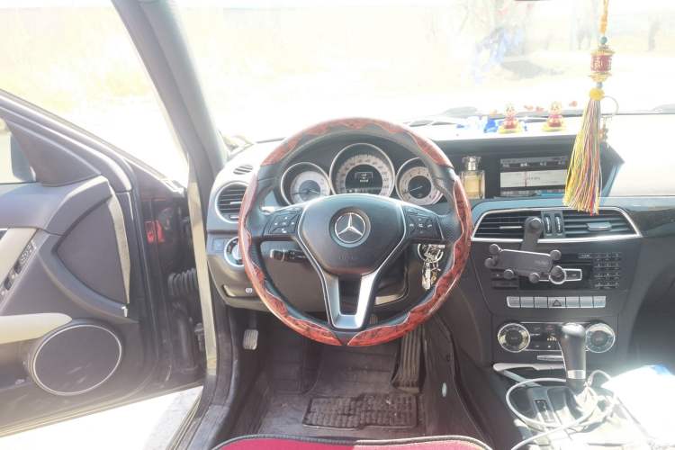 Used Mercedes-Benz C-Class 2013 C 260 CGI Fashion Model
