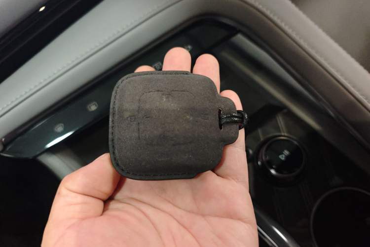 Used Zeekr 001 2024 WE Edition 95 kWh All-Wheel Drive Vehicle Key