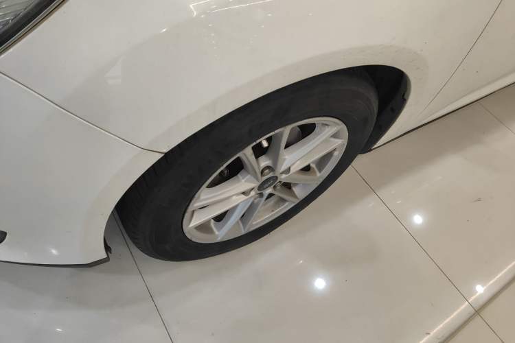 Used Ford Focus 2015 Hatchback EcoBoost 125 Automatic Supreme Style Edition
