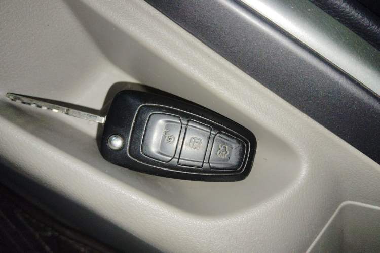 Used Ford Focus 2012 Sedan 1.6L Manual Comfort Model