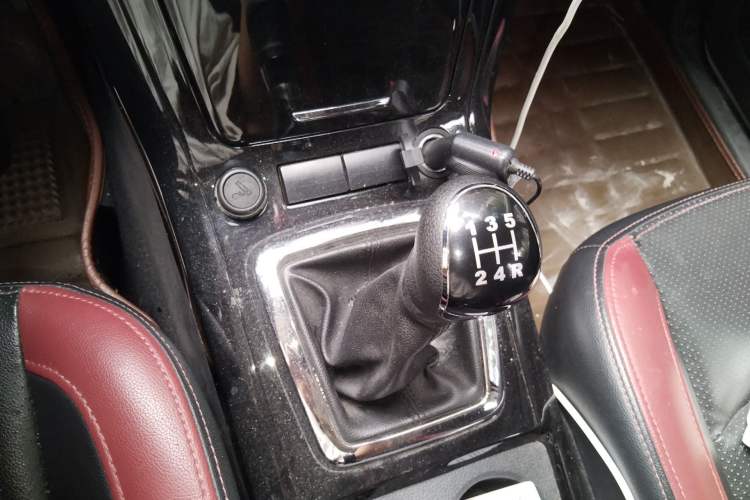 Used HYOSOW S3 2015 1.8L Prestige Version China V Emission Standard