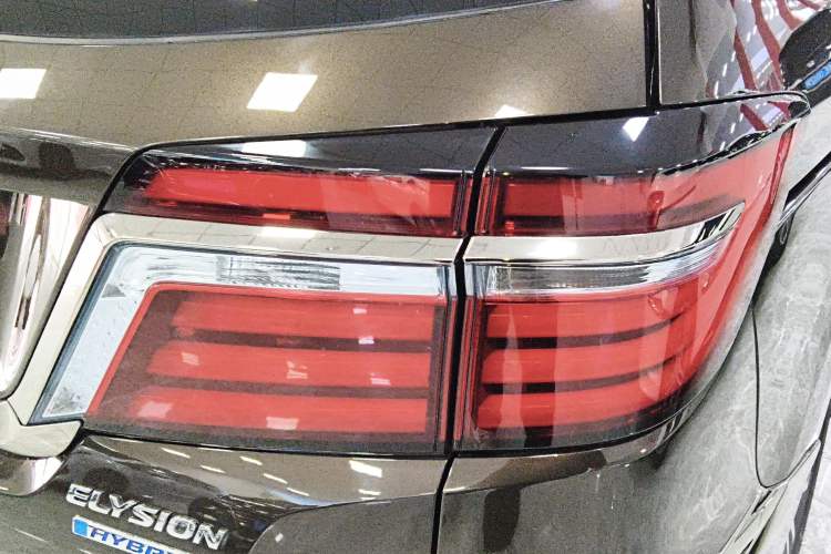 Used Honda Elysion 2019 2.0L Hybrid Comfort Edition