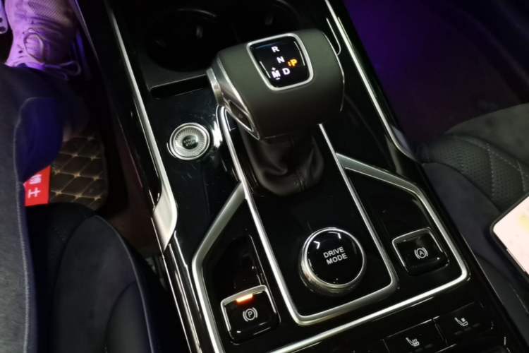 Used Hongqi HS5 2022 Revised Version 2.0T Smart Connect Flagship Edition
