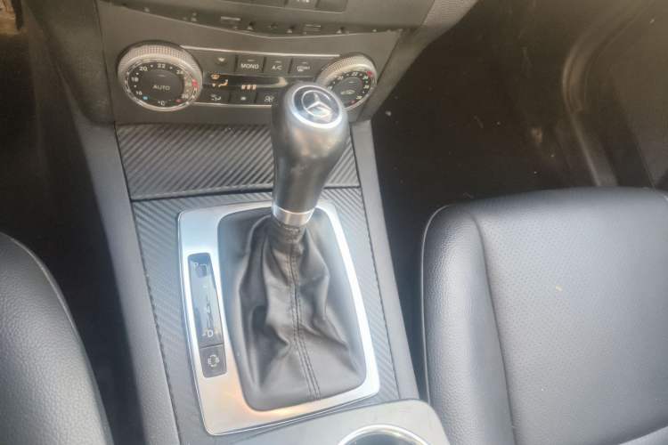 Used Mercedes-Benz GLK-Class 2011 GLK 300 4MATIC Dynamic Model