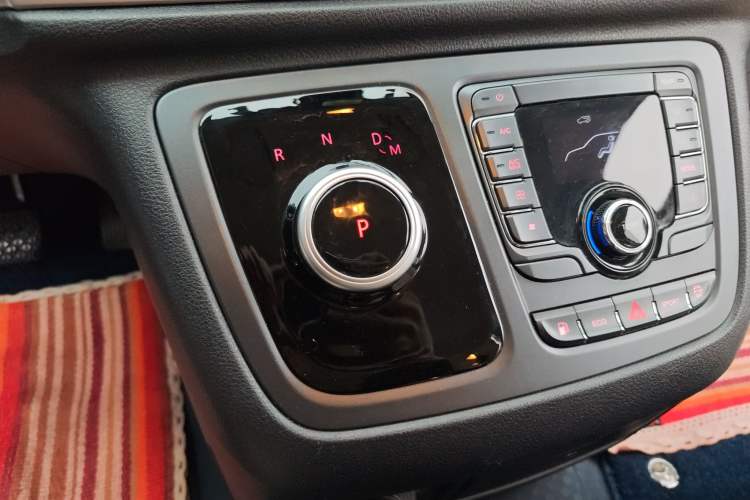 Used SAIC MAXUS G20 2023 Facelifted ES 2.0T Gasoline Automatic Value Edition