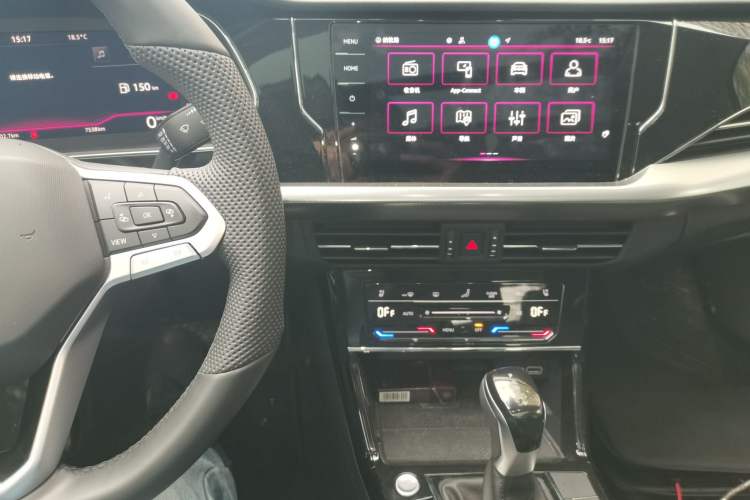 Used Volkswagen Passat 2025 Outstanding Model 380TSI Starry Dragon Glorious Edition
