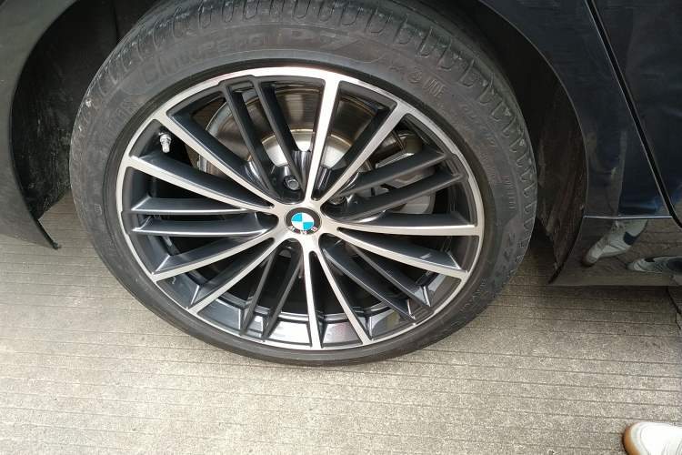 Used BMW 5 Series 2022 Second Facelift 530Li Leading Edition M Sport Package