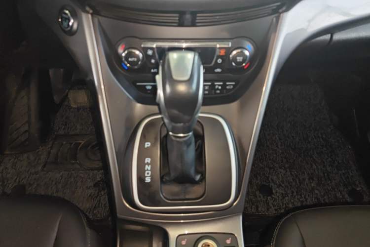 Used Ford Kuga 2015 2.0L GTDi Four-Wheel Drive Prestige Model
