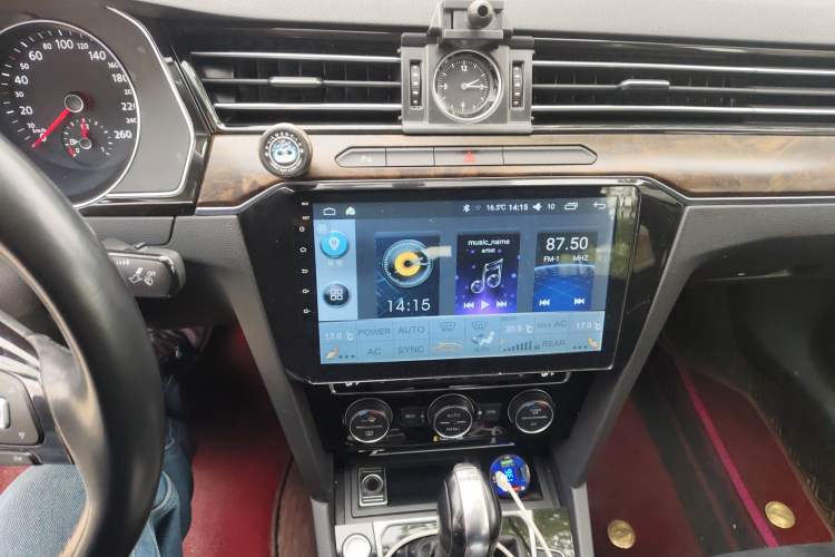 Used Volkswagen Magotan 2018 330TSI DSG Luxury Model Audio And AC Panel