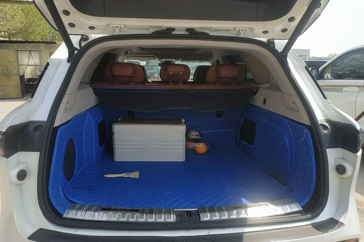 Used VOYAH FREE 2024 Ultra-Long Range Intelligent Driving Version Trunk