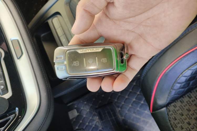 Used JETOUR X70M 2021 1.5T DCT Luxury Partner Model 5 Seats
