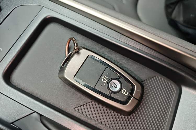 Used Ford Edge 2023 Ford Explorer L 2.0T EcoBoost Two-Wheel Drive 7-Seater Luxury Model
