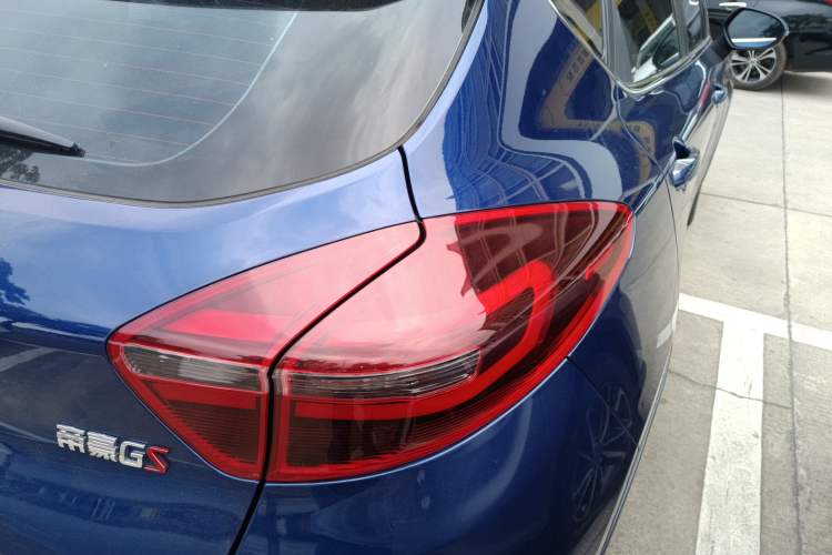 Used Geely Auto Emgrand GS 2020 1.4T CVT Ya Right Rear Taillight