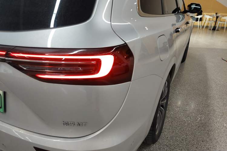 Used Hima AITO M7 2024 1.5T Rear-Drive Plus Version 6 Seats
