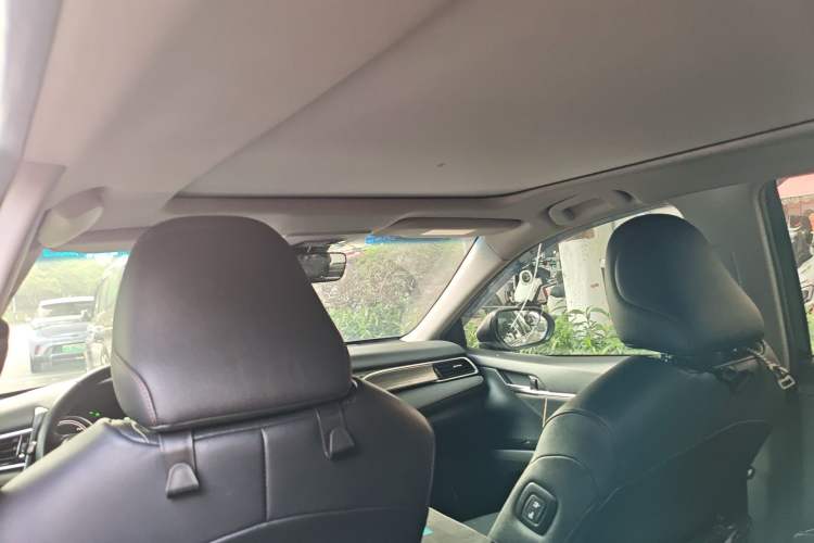 Used Toyota Camry 2018 Dual-Engine 2.5 HG Luxury Edition Headliner