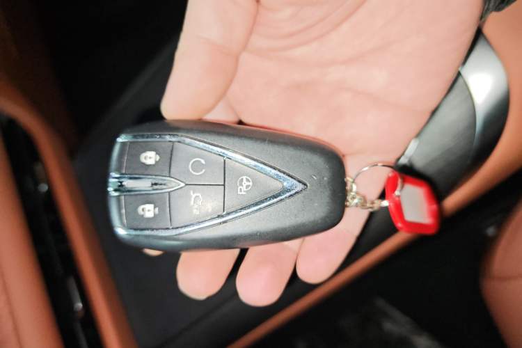 Used Changan CS75 PLUS 2025 4th Generation 1.5T New Blue Whale Smart Flagship Version
